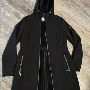 Michael Kors Women's Black Hooded Rain Coat with Zip Pockets and Silver Hardware